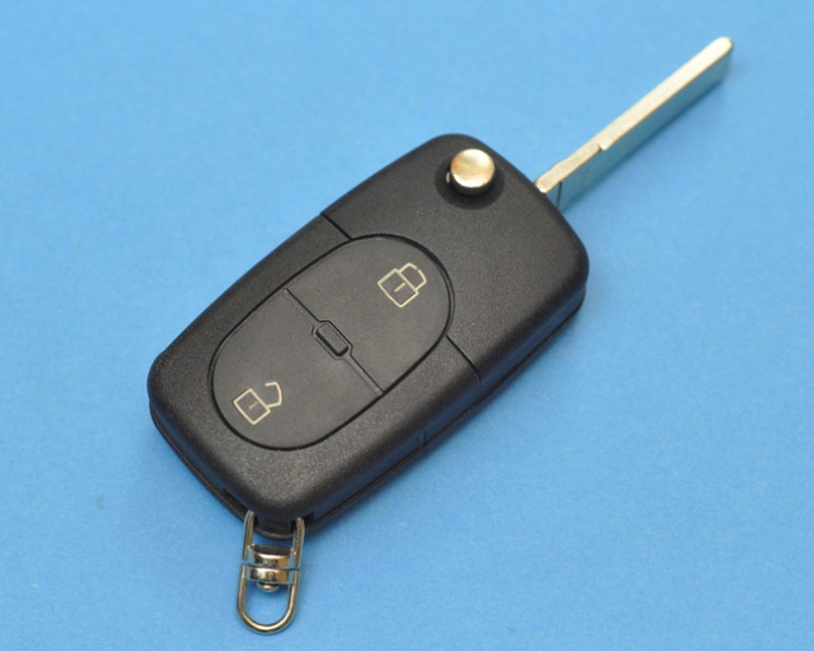 Audi A6, 2 кнопки, корпус выкидного ключа зажигания.