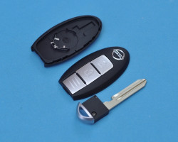 Корпус смарт ключа Ниссан (Nissan), 3 кнопки. Без чипа и платы.